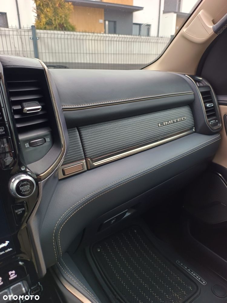 Dodge RAM 5.7 4x4 - 30
