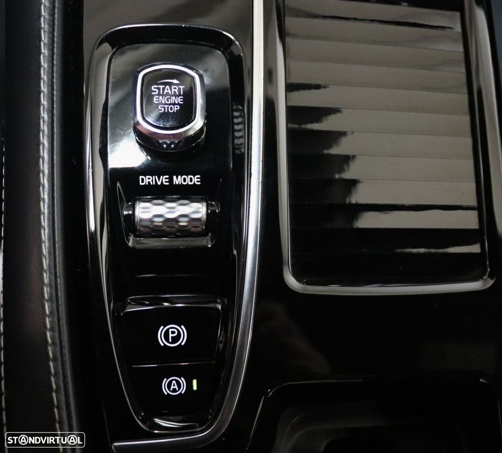 Volvo S90 2.0 T8 R-Design AWD Geartronic - 33