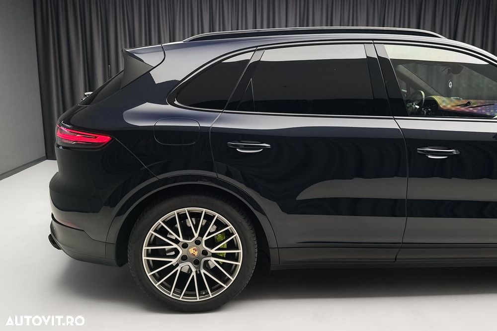 Porsche Cayenne Standard - 22