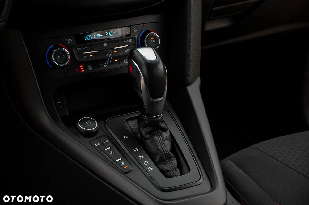 Ford Focus 1.5 EcoBoost Start-Stopp-System ST-LINE - 35