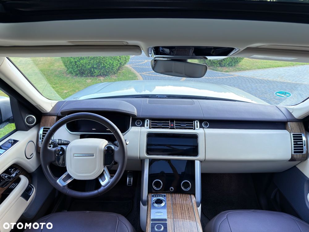 Land Rover Range Rover D300 Vogue - 21