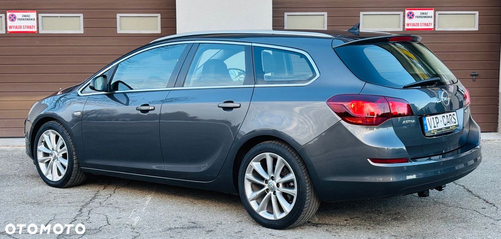 Opel Astra 1.7 CDTI DPF Cosmo - 28