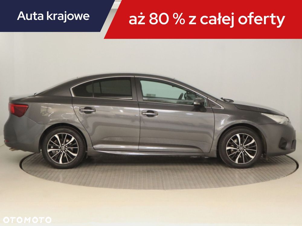 Toyota Avensis - 8