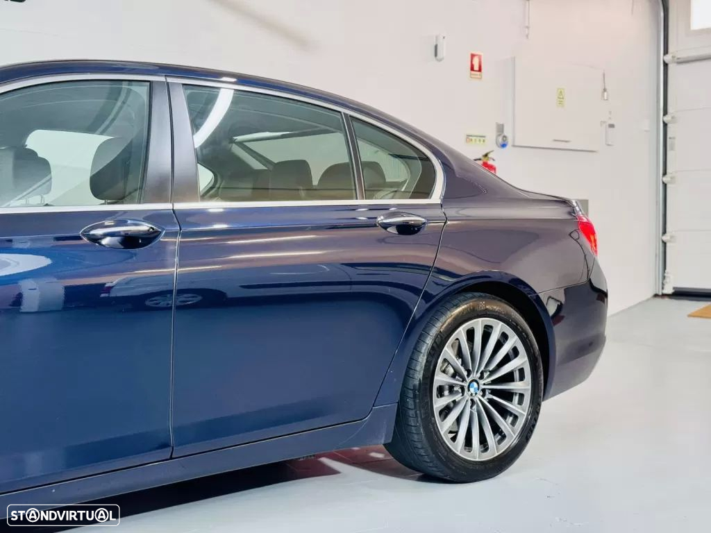 BMW 730 - 16