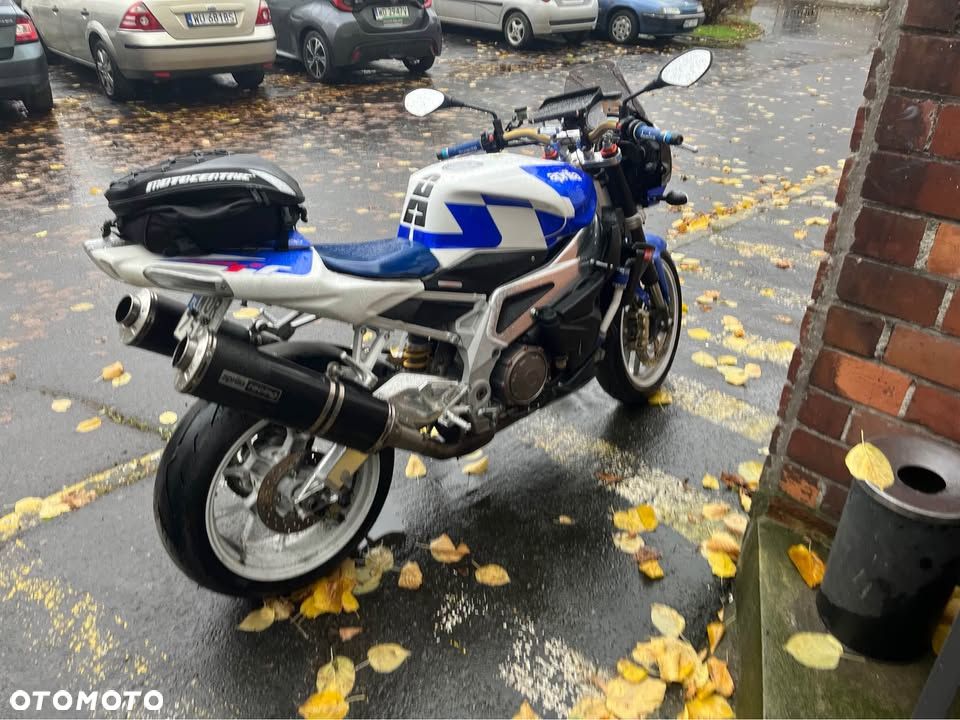 Aprilia Tuono - 3