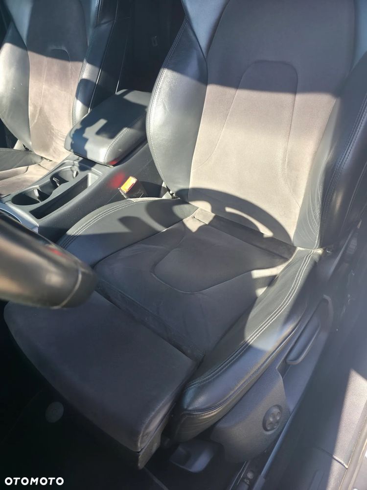 Audi A4 Limousine 2.0 TDI DPF clean diesel multitronic S line Sportpaket - 27