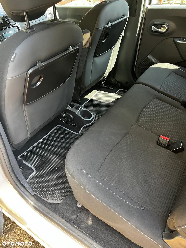 Dacia Lodgy 1.6 SCe Laureate S&S - 12