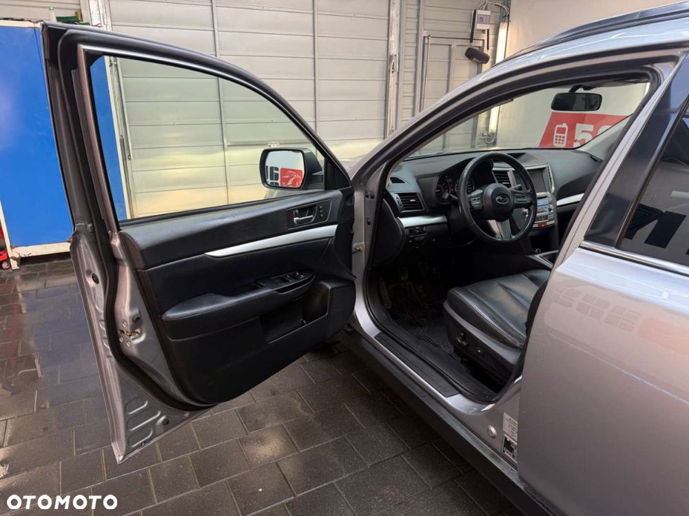 Subaru Outback - 18