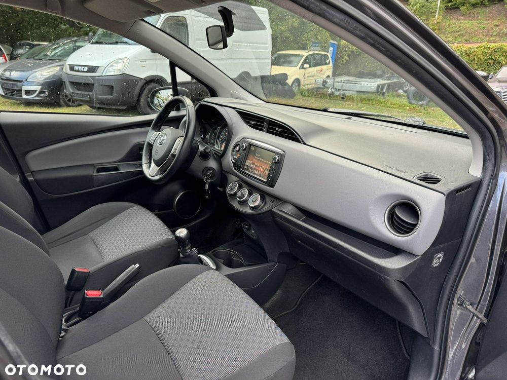 Toyota Yaris - 15