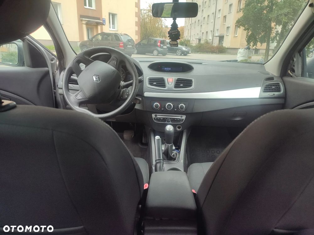Renault Fluence 1.5 dCi Expression - 9