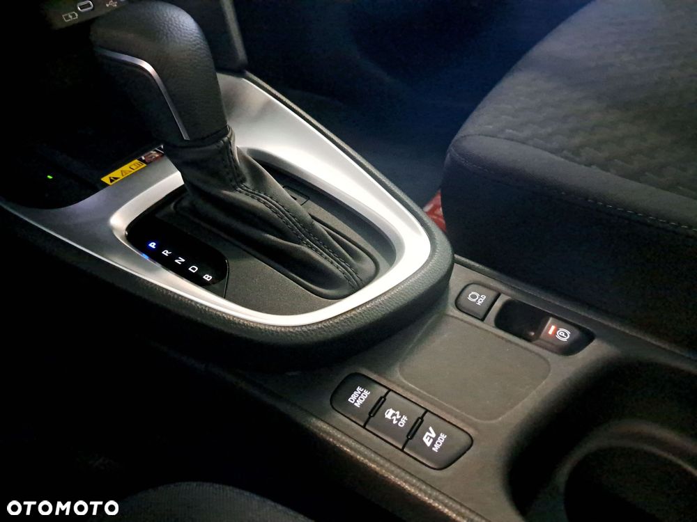 Toyota Yaris Cross Hybrid 1.5 Comfort - 24