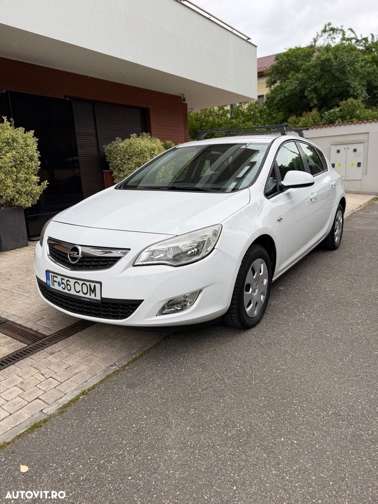 Opel Astra - 1