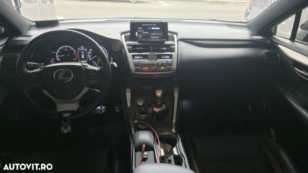 Lexus Seria NX - 6