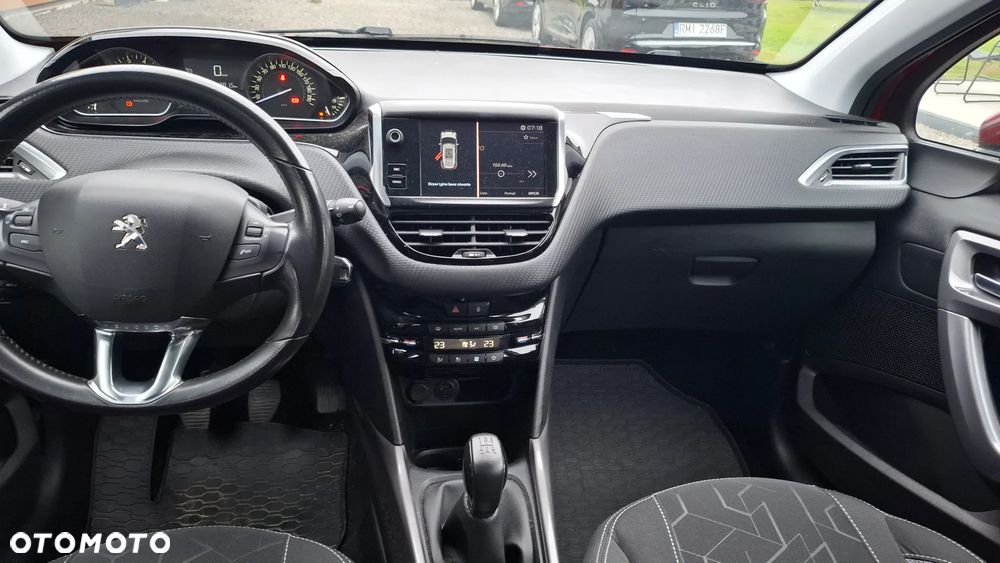 Peugeot 2008 - 10