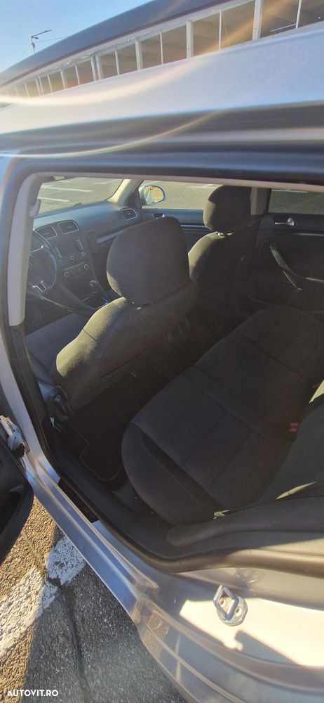 Volkswagen Golf 1.6 TDI - 9