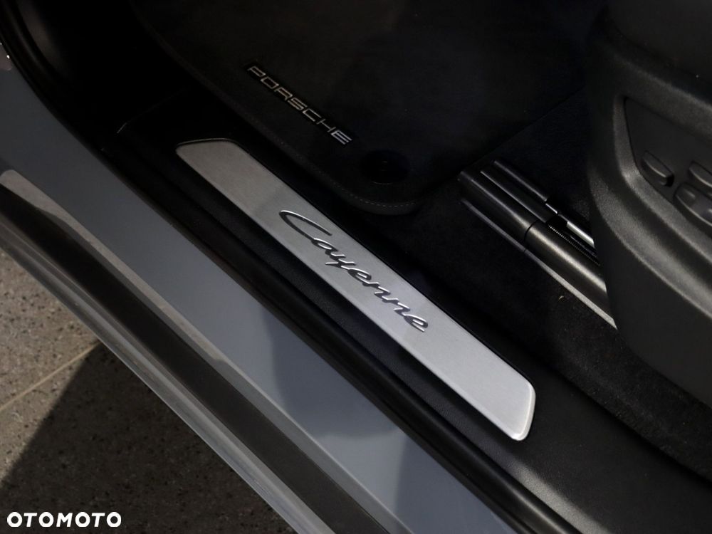 Porsche Cayenne E-Hybrid PHEV - 30