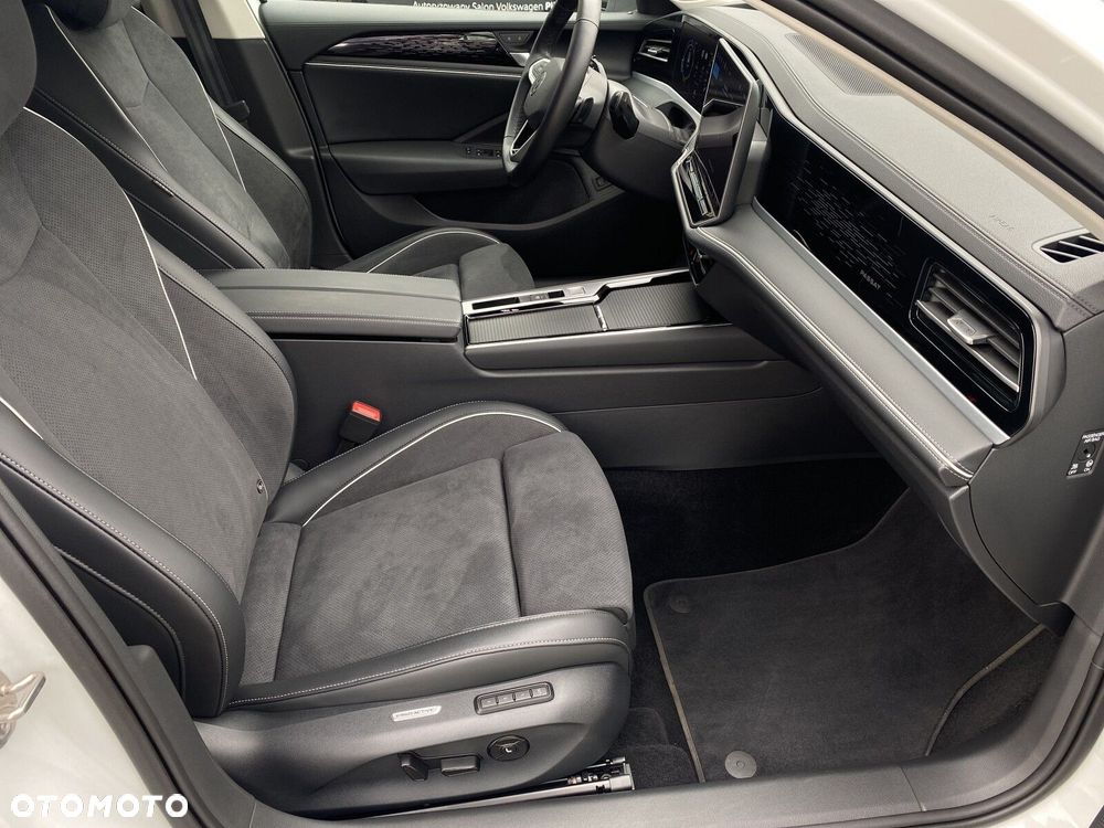 Volkswagen Passat Variant 2.0 TDI SCR 4Mot Elegance DSG - 36