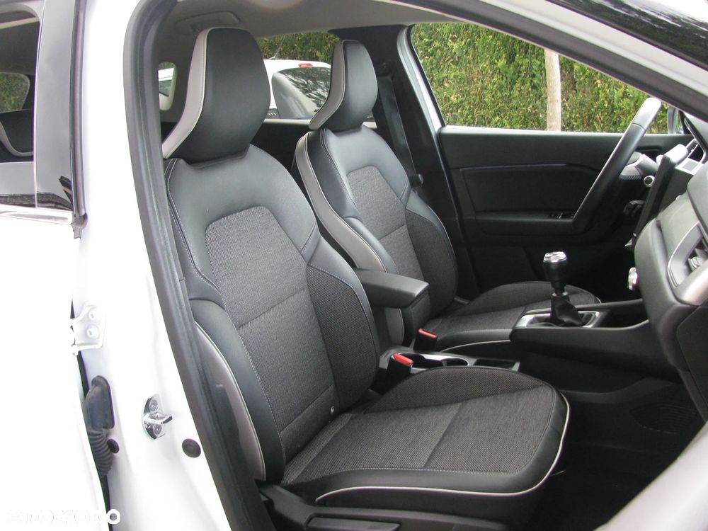 Renault Captur TCe 90 INTENS - 16
