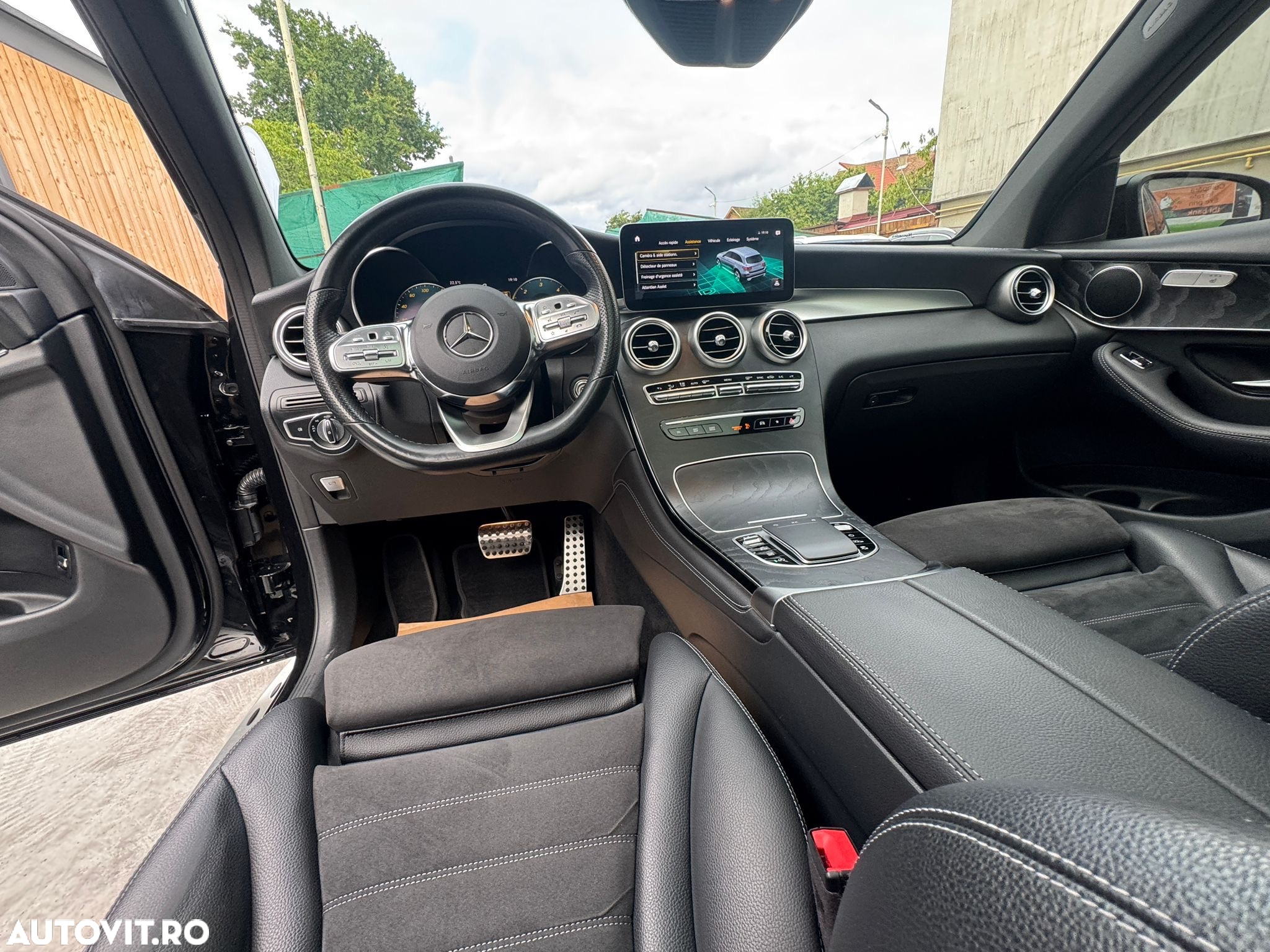 Mercedes-Benz GLC - 7