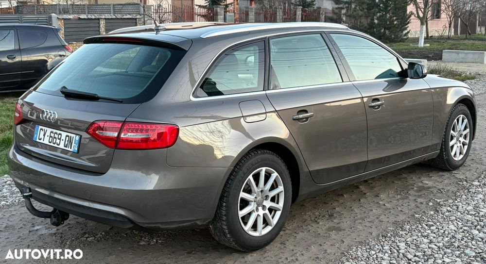 Audi A4 Avant 2.0 TDI DPF clean diesel multitronic Attraction - 6