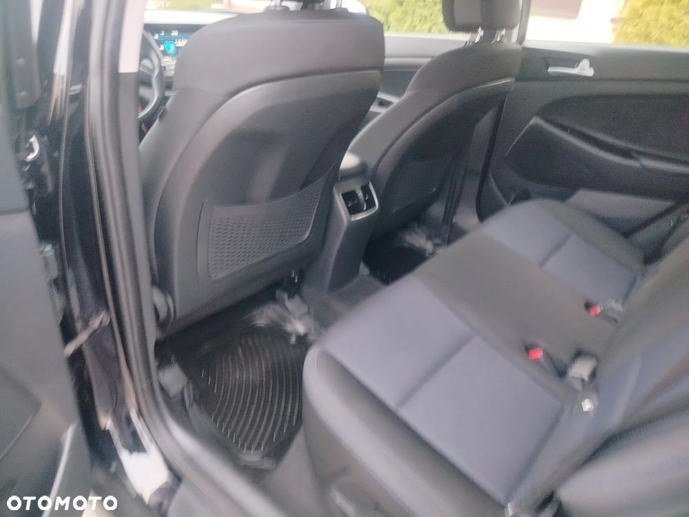 Hyundai Tucson 2.0 TDCi 2x4 Titanium - 26