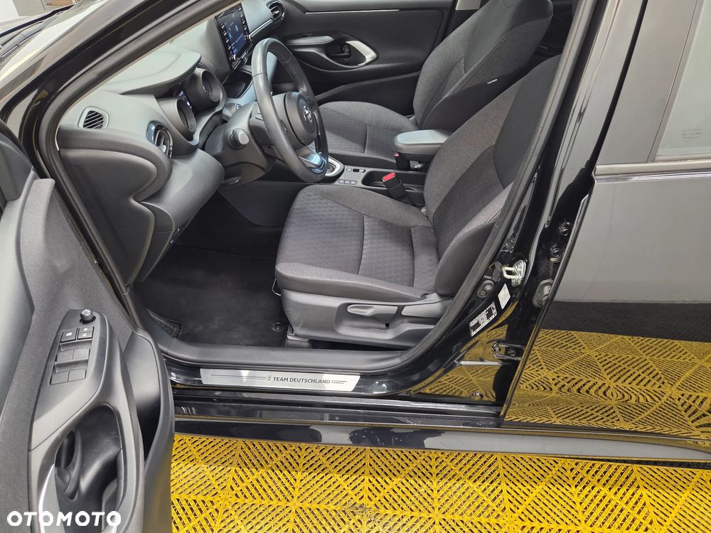 Toyota Yaris Hybrid 1.5 Executive - 12