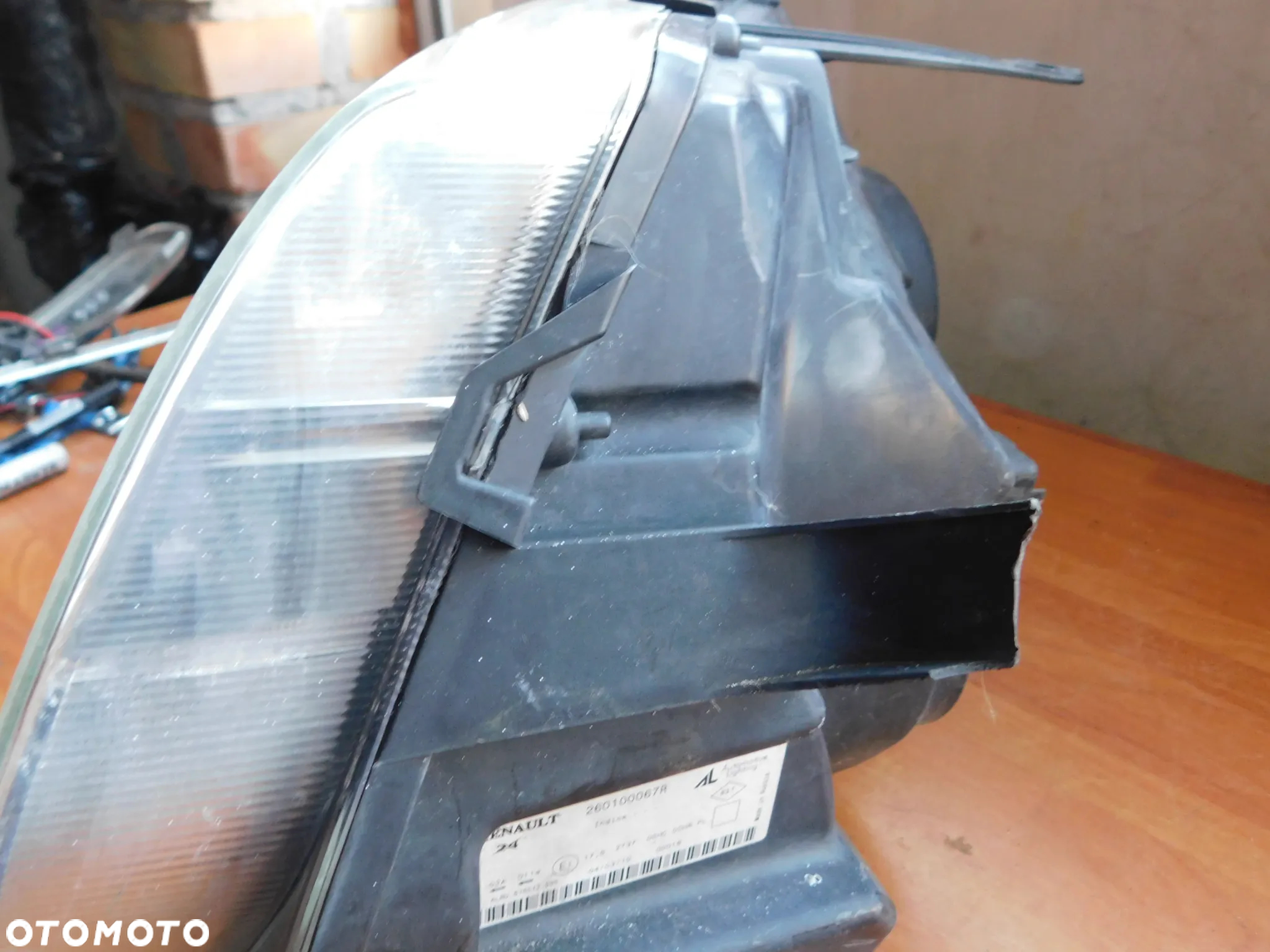 lampa prawa przód DACIA DUSTER I EUROPA - 10