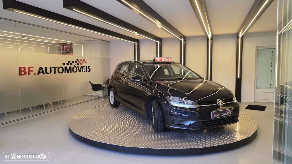 VW Golf 1.6 TDi Confortline - 5