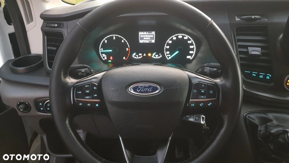 Ford Transit - 23