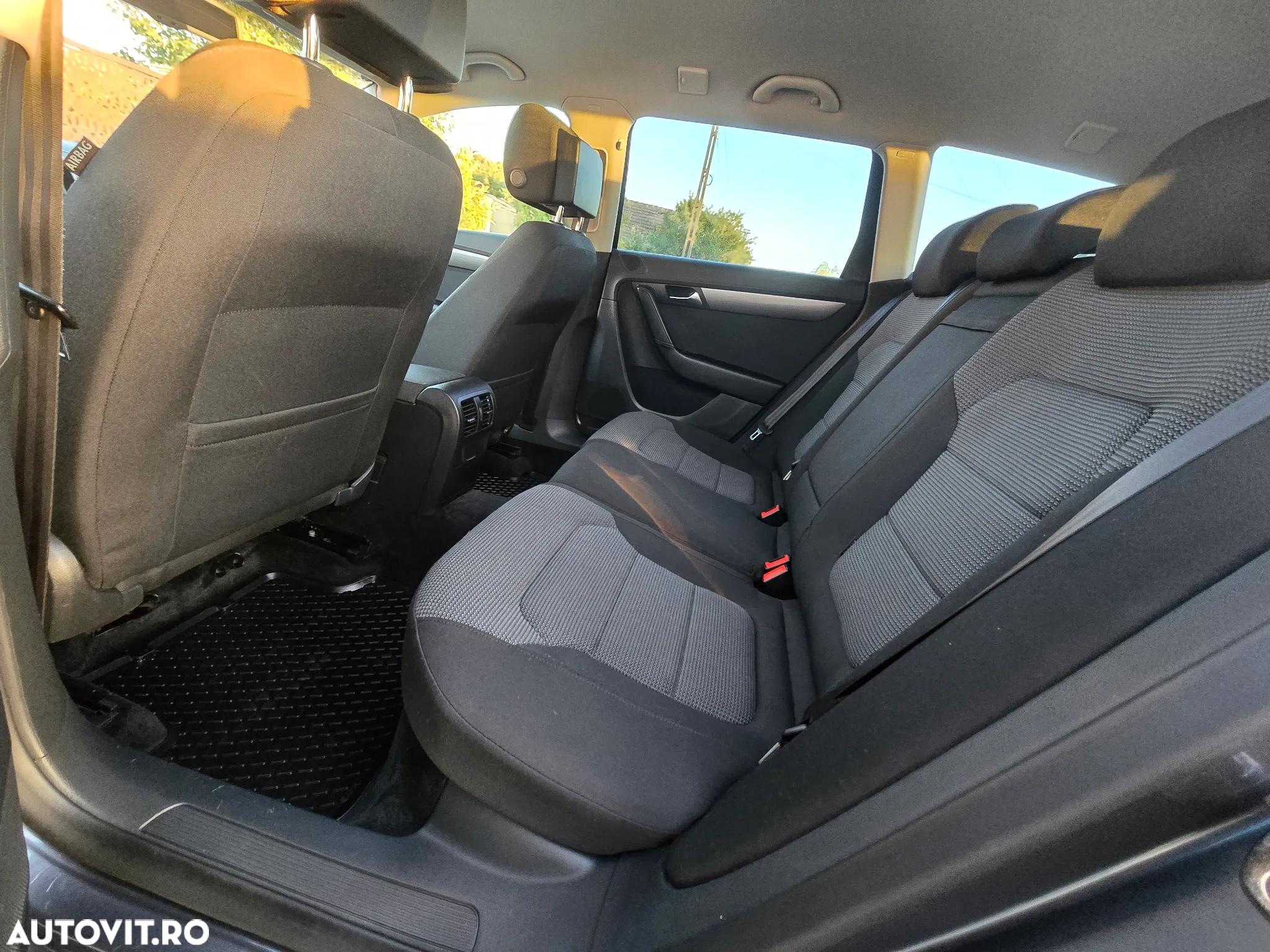 Volkswagen Passat Variant 2.0 TDI BlueMotion Technology Business Edition - 8