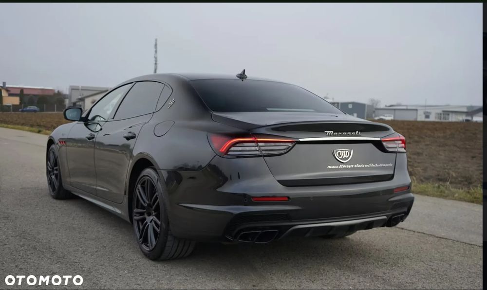 Maserati Quattroporte GT - 4
