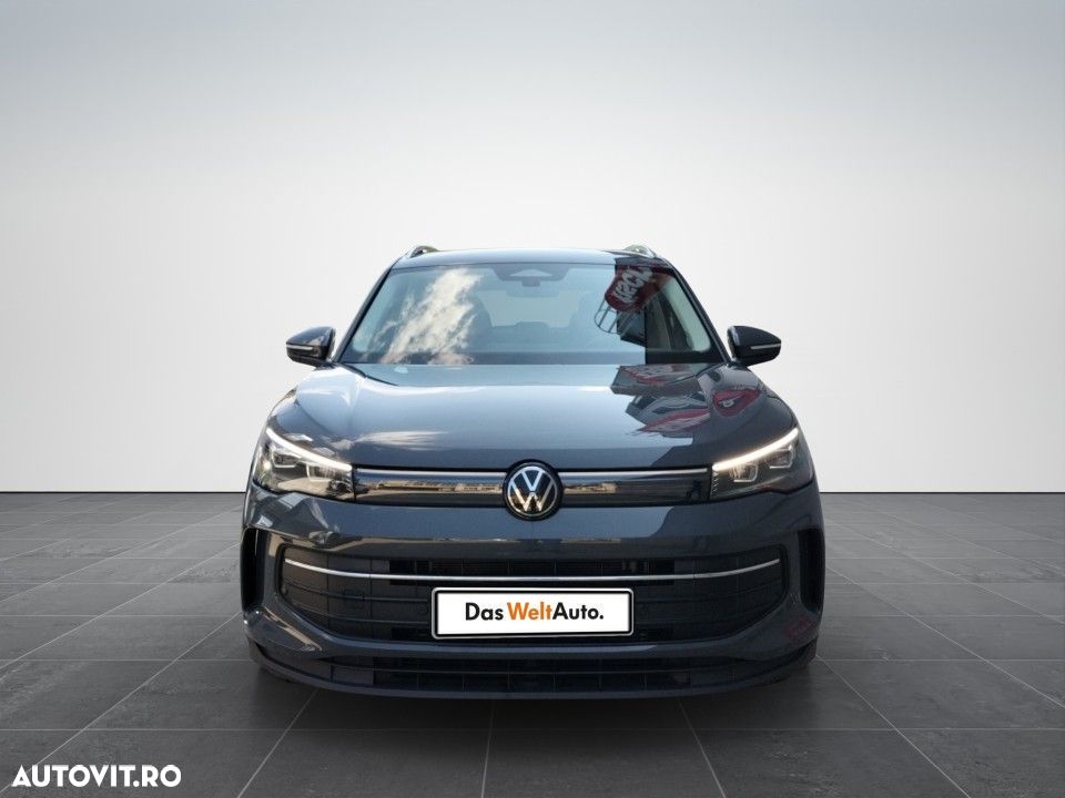 Volkswagen Tiguan - 2