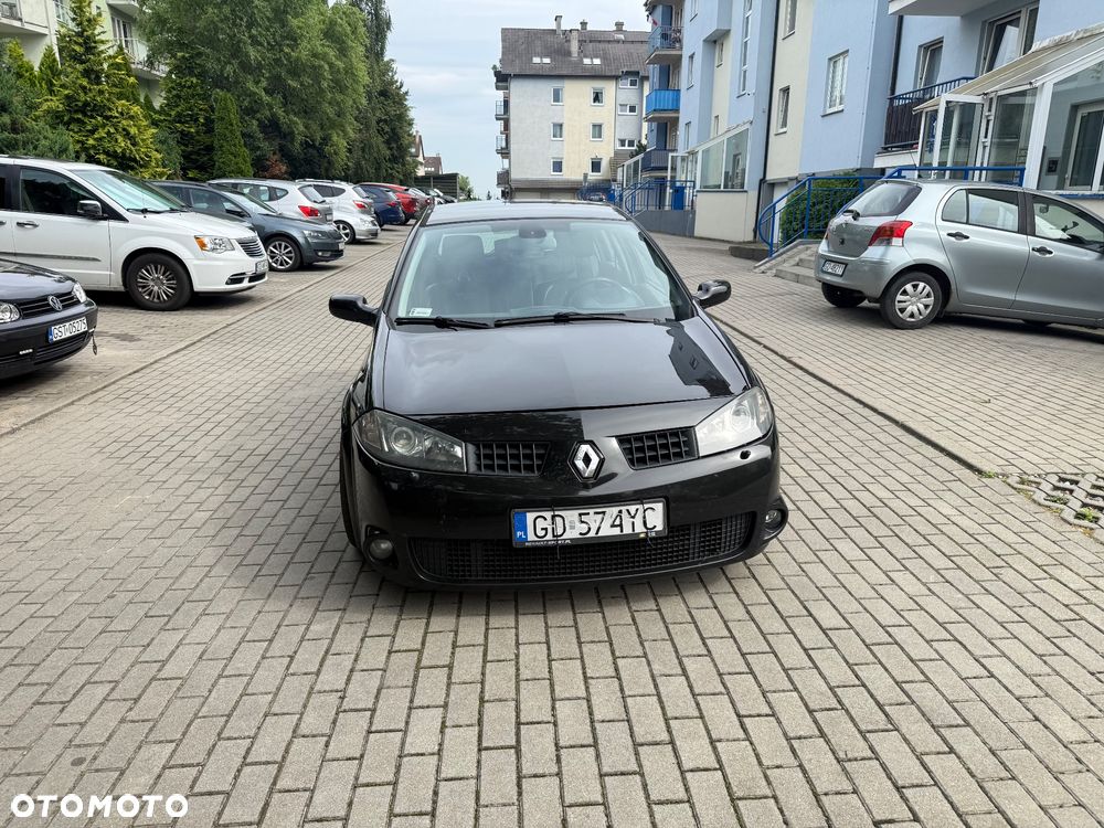 Renault Megane 2.0 Sport - 3