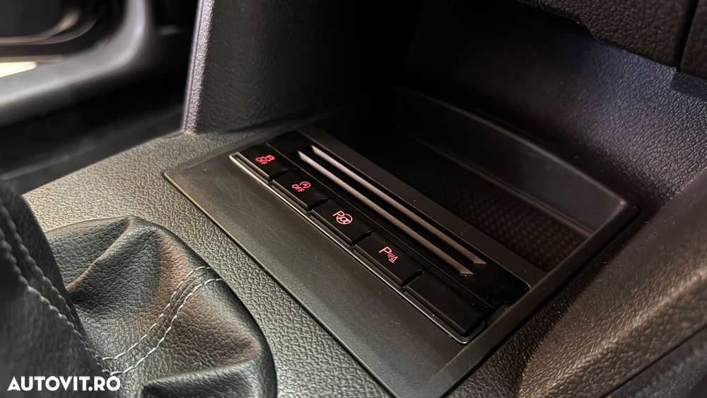 Volkswagen Touran 2.0 TDI BlueMotion Technology Highline - 20