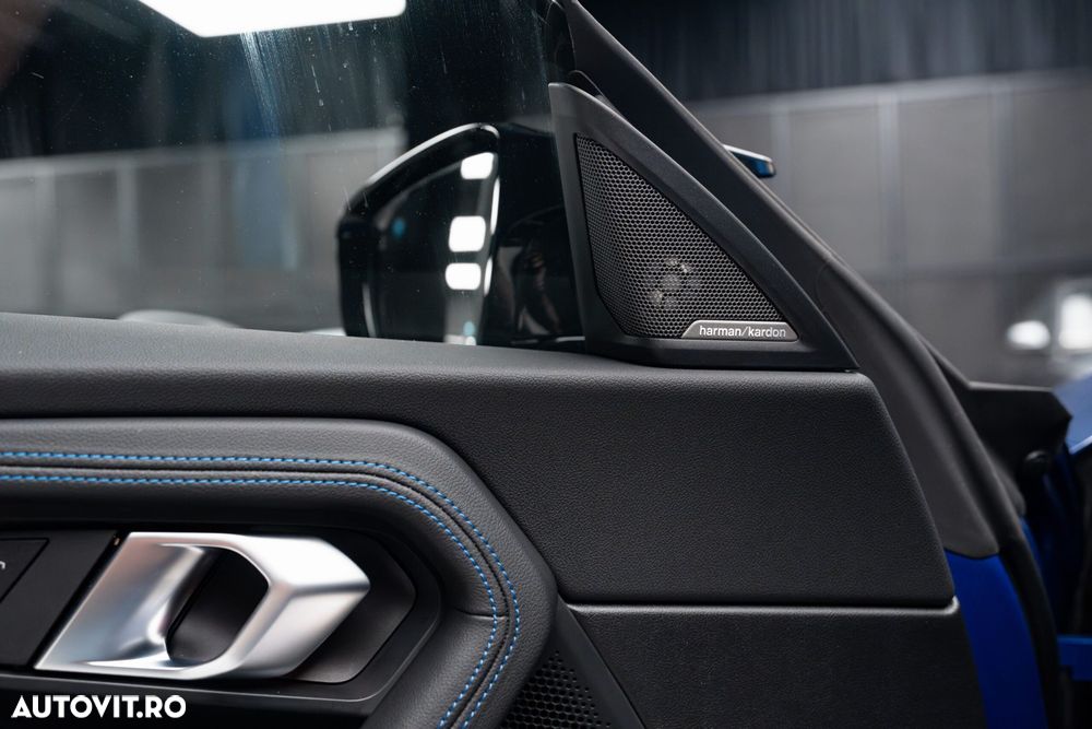 BMW M2 M240i xDrive - 12