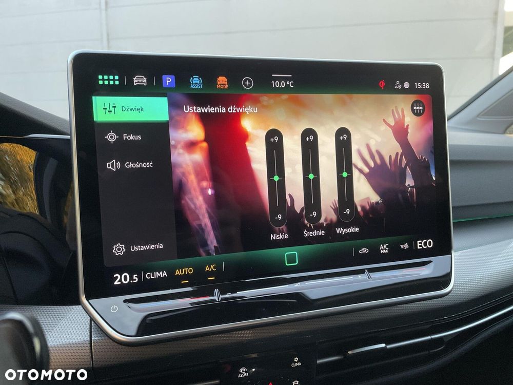 Volkswagen Golf - 27