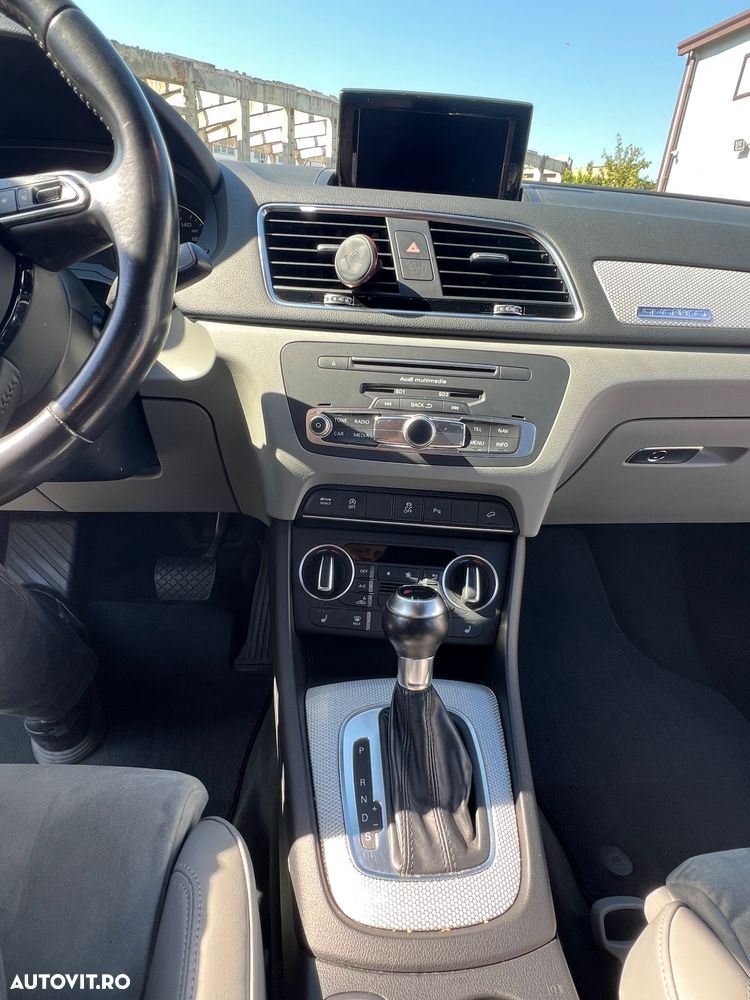 Audi Q3 2.0 TDI Quattro Stronic - 9