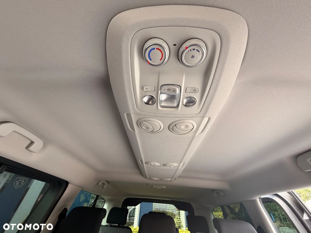 Peugeot Traveller 2.0 BlueHDi Long Business EAT8 - 20