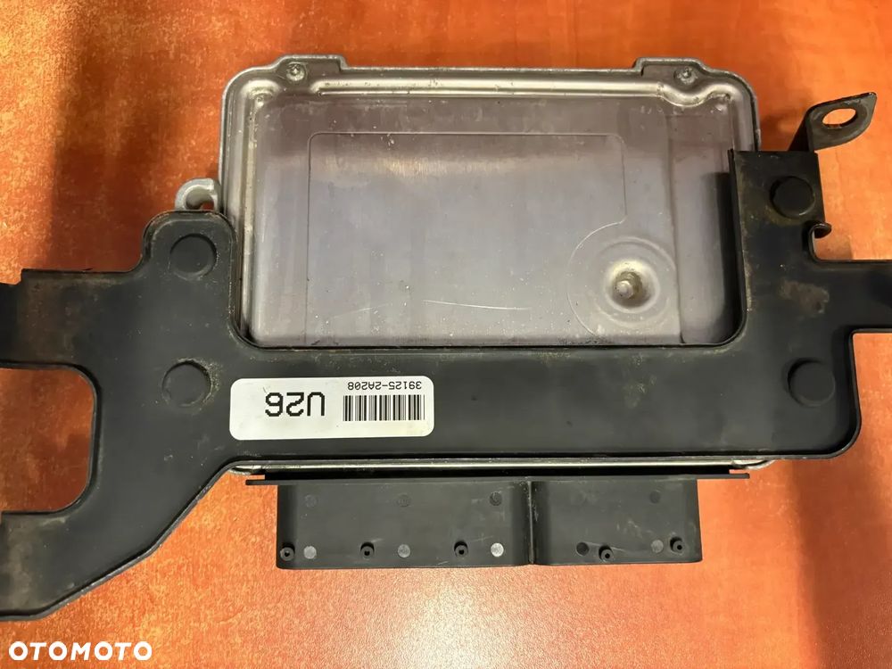 Komputer Sterownik silnika ECU HYUNDAI I40 39120-2A208 0281018491 - 2