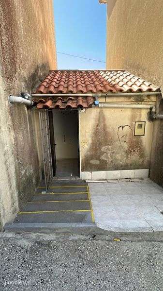 Venda de cave/garagem - Grande imagem: 4/9