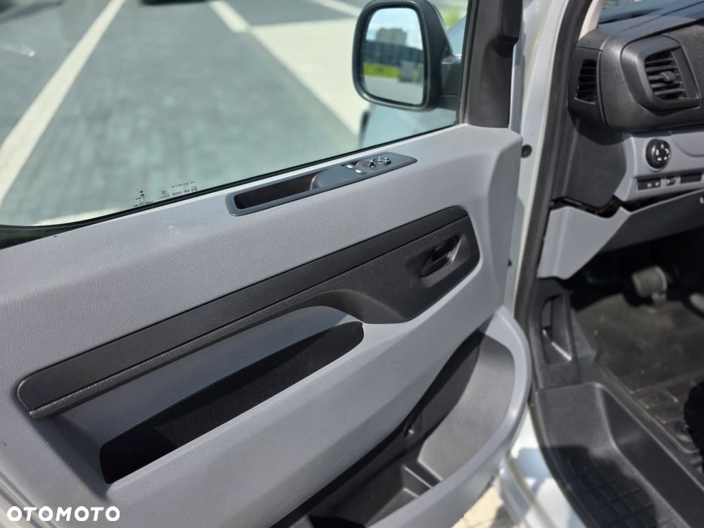 Toyota ProAce Kombi 2.0 D-4D Long 2,8t - 15