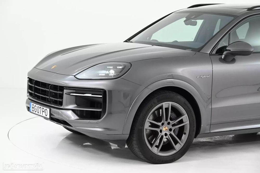 Porsche Cayenne - 14