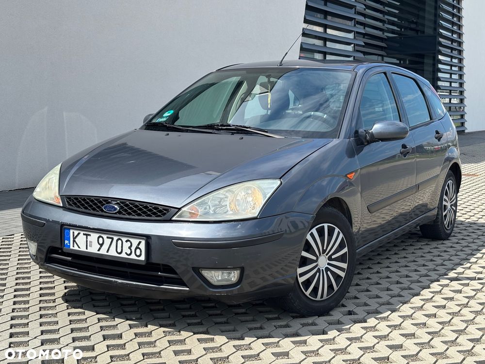 Ford Focus 1.6 Ghia - 1