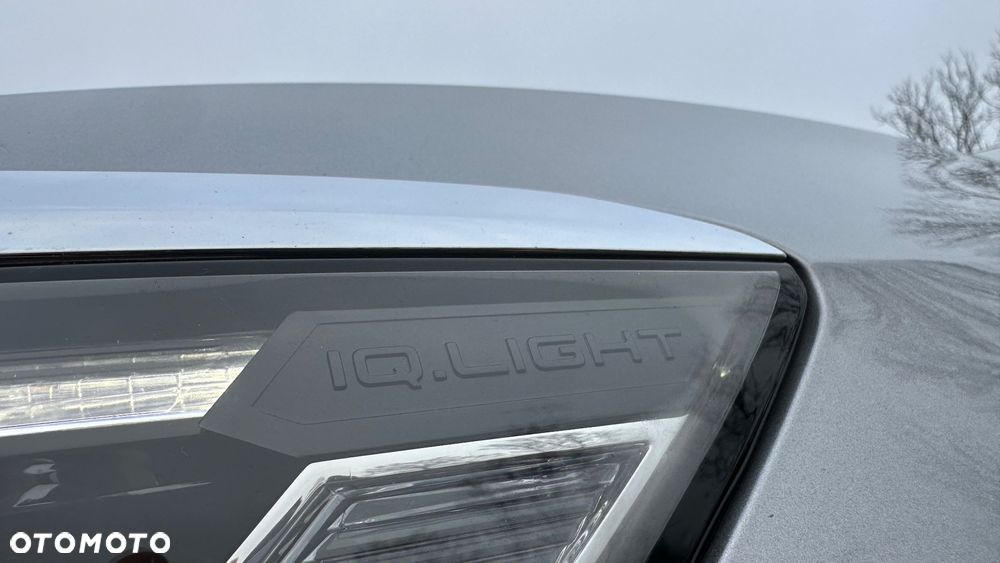 Volkswagen Passat 2.0 TDI EVO Elegance DSG - 5