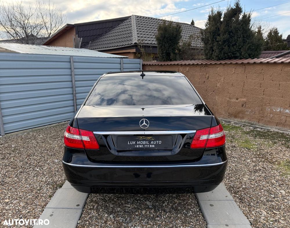 Mercedes-Benz E 220 CDI DPF BlueEFFICIENCY Automatik Avantgarde - 10