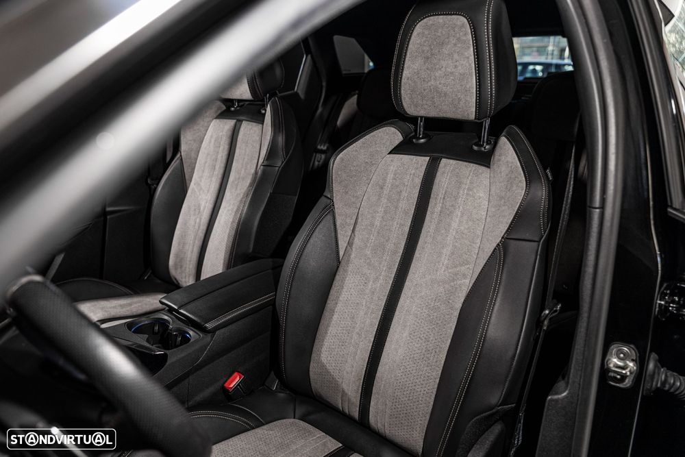 Peugeot 3008 1.6 Hybrid GT e-EAT8 - 26