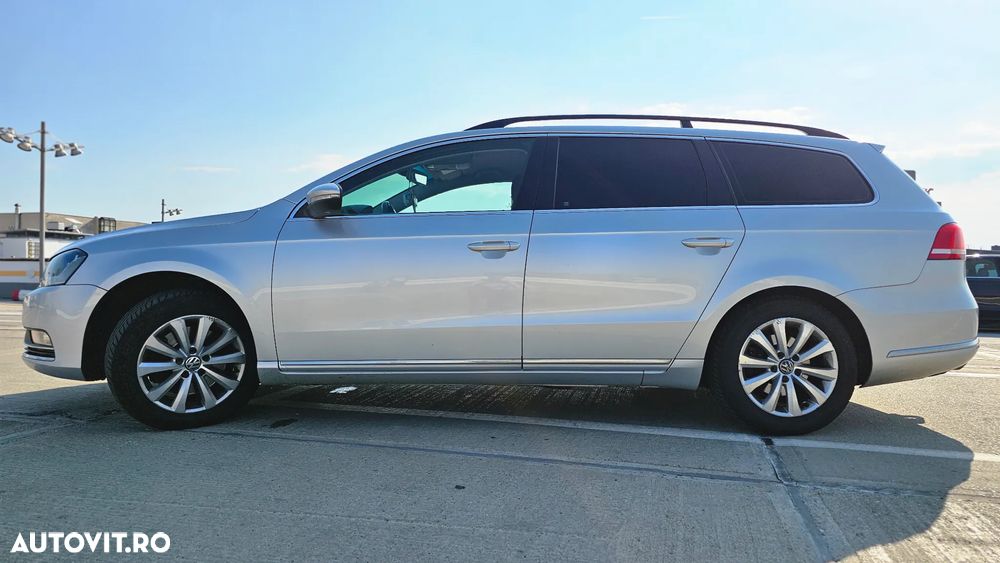 Volkswagen Passat Variant 2.0 TDI 4Motion BlueMotion Technology Comfortline DSG - 3