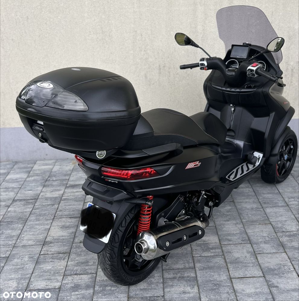 Piaggio MP-3 - 6