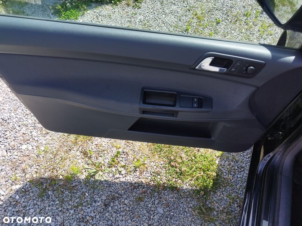 Volkswagen Polo - 14