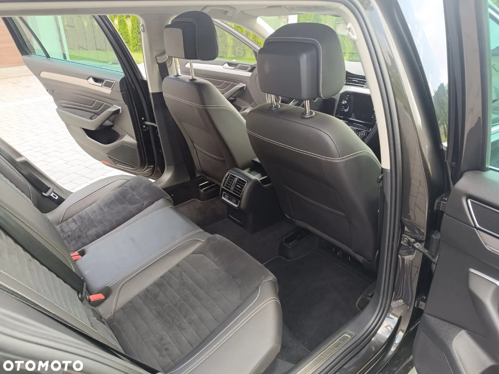 Volkswagen Passat 2.0 TDI BMT 4Mot Highline DSG - 32